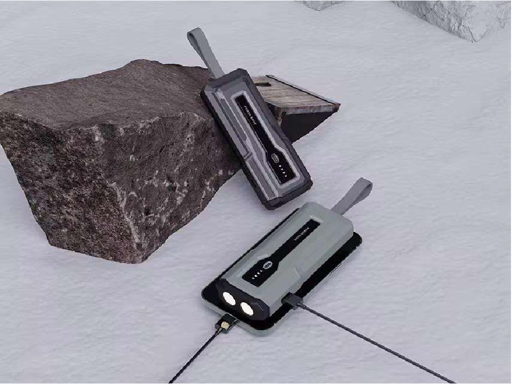 Moerdon 10000 mAh Mobile powerbank with 10W Solar Panel